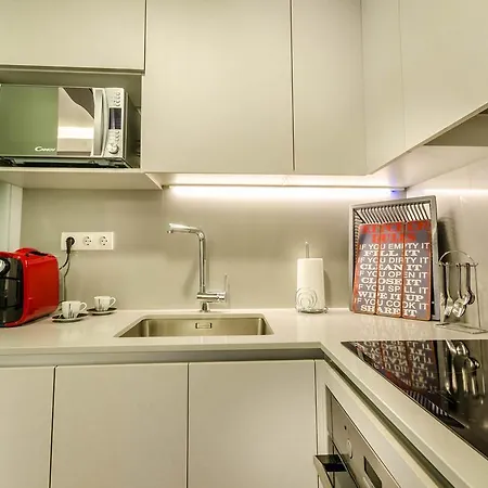 Lisbon Avenue Apart - Free Parking *