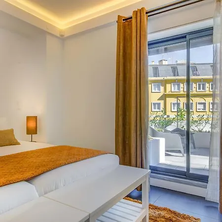 Avenue - Free Parking ליסבון