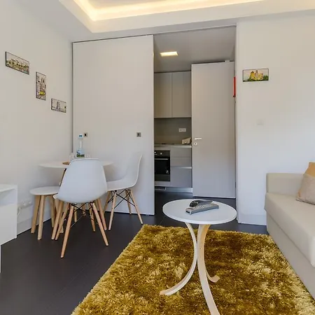 Avenue - Free Parking Lisboa